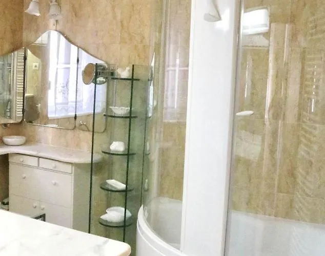 Luxury Jasmin Pensión 5*