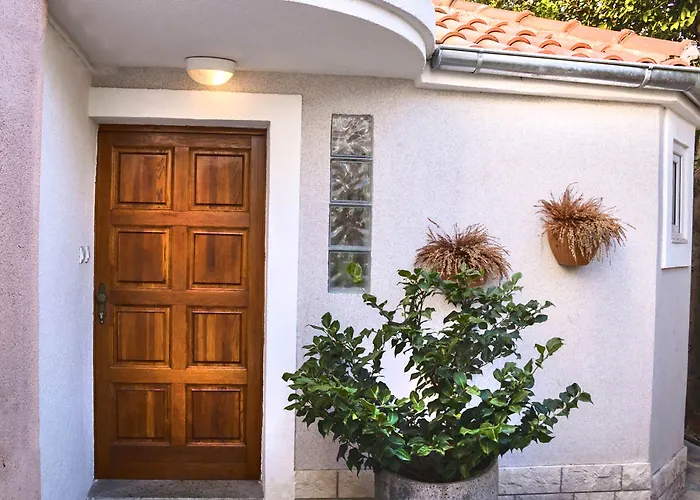 Πανσιόν Luxury Jasmin Σπλιτ